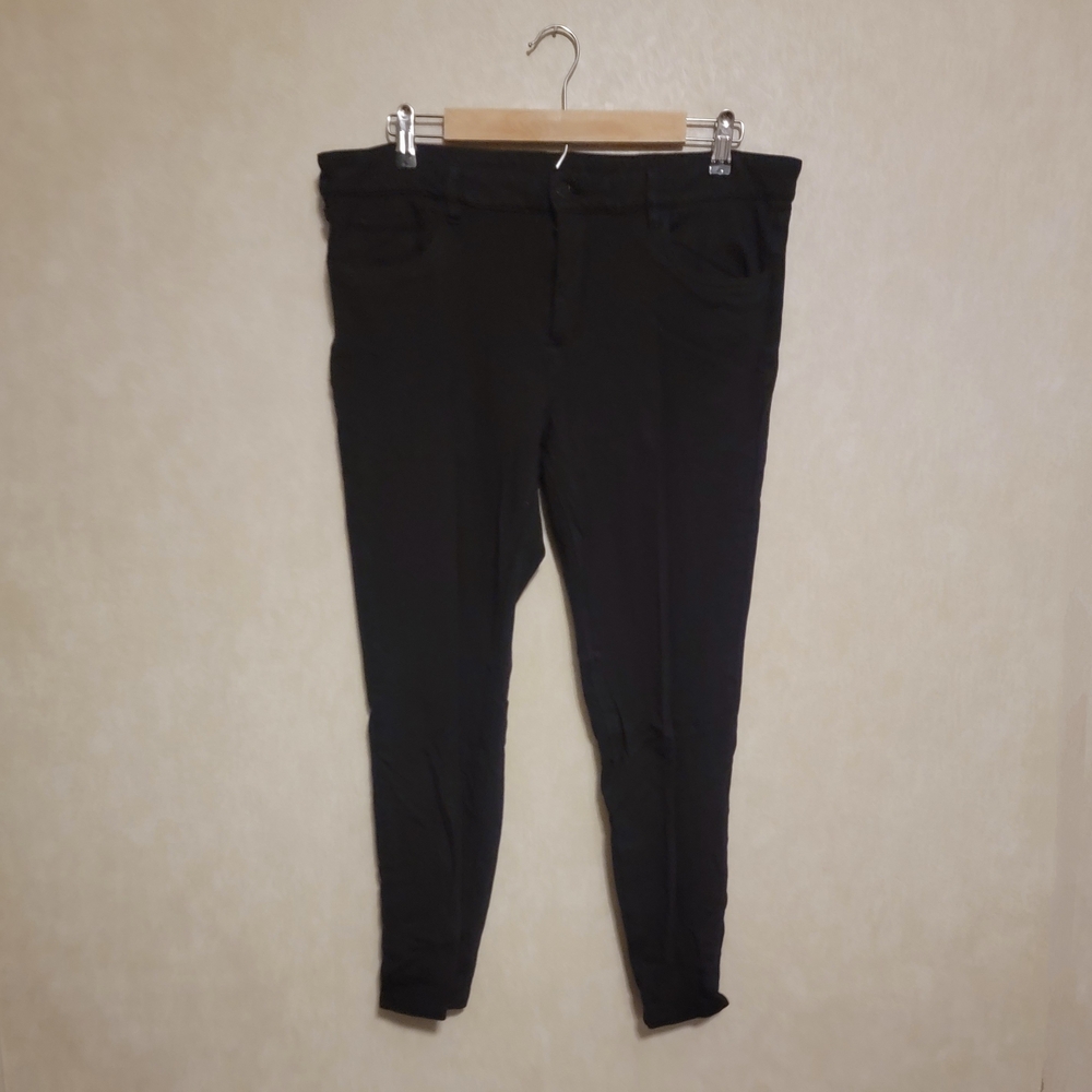 Women's Black Skinny Dress Pants